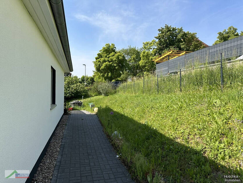 Befristete Vermietung bis 31.03.2028! Neu renovierter 3 Zimmer Bungalow mit Garage und gr. Garten