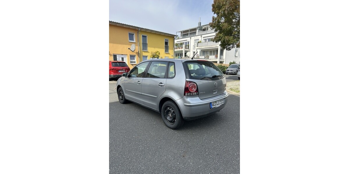 VW Polo 238.345 km 2.399 &euro; Würzburg 97070