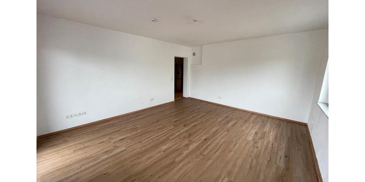 Etagenwohnung Altenstadt an der Waldnaab - 3 Zimmer, 78 m&sup2;, 700&euro; | Angebot:25170485
