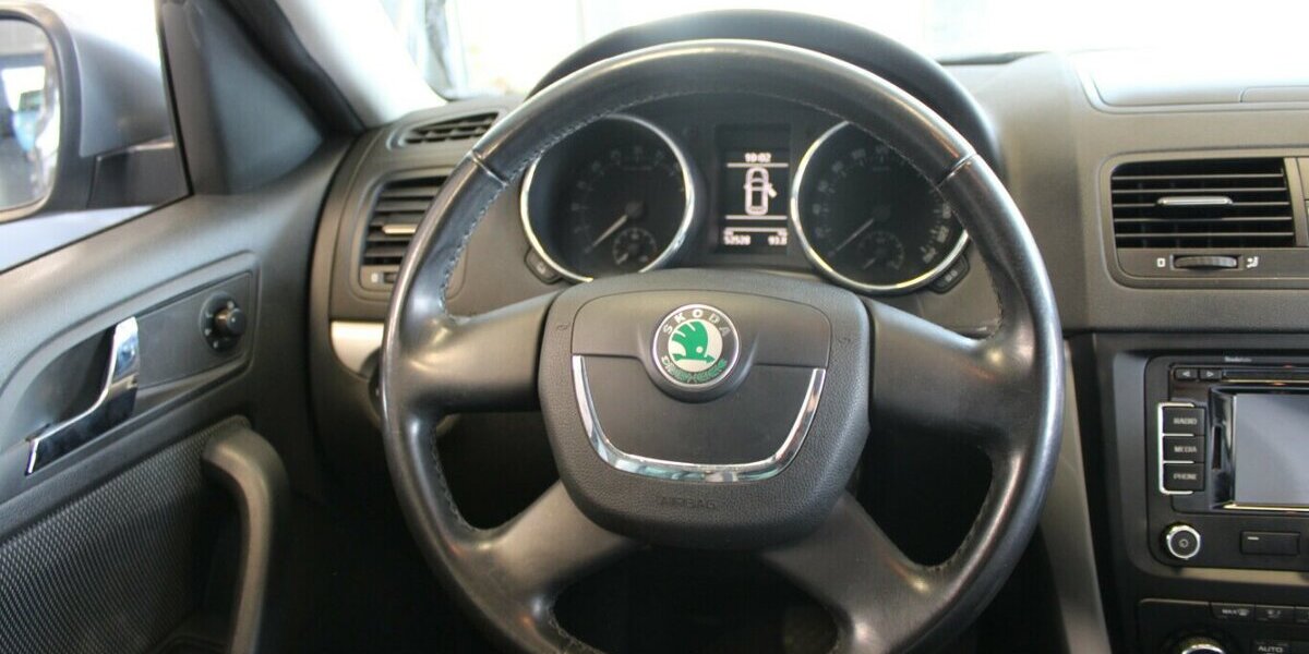 Skoda Yeti 2.0 TDI DSG 4x4 Ambition PLUS EDITION 52.528 km 13.980 &euro; Euskirchen 53881