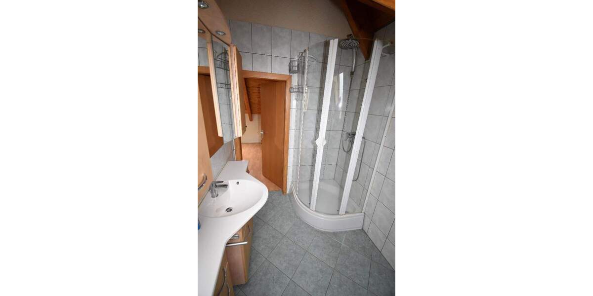 Mehrfamilienhaus, Wohnhaus Suhlendorf - 6 Zimmer, 175 m&sup2;, 229.000&euro; | Angebot:25662857