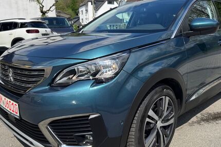 Peugeot 5008 45.000 km 17.399 &euro; Engelskirchen 51766
