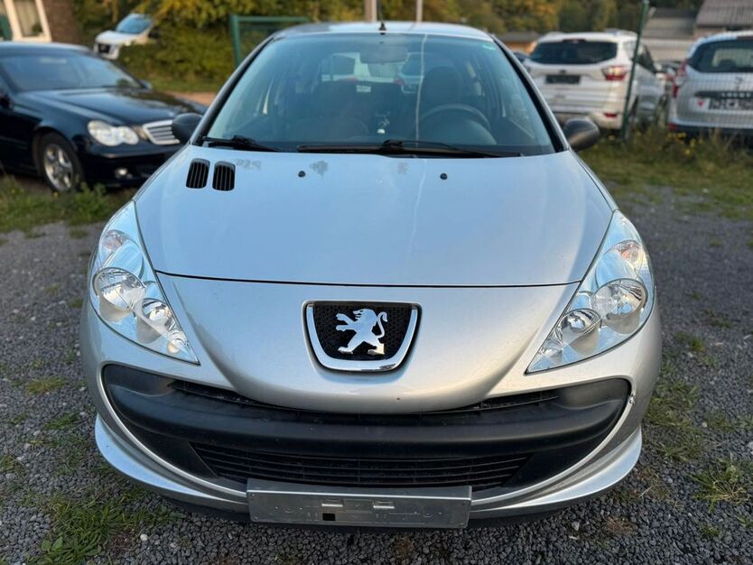 Peugeot 206 184.000 km 1.799 € Mechernich 53894