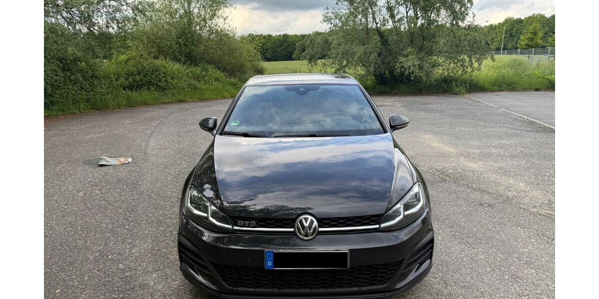 VW Golf 145.000 km 18.900 &euro; Brüggen 41379
