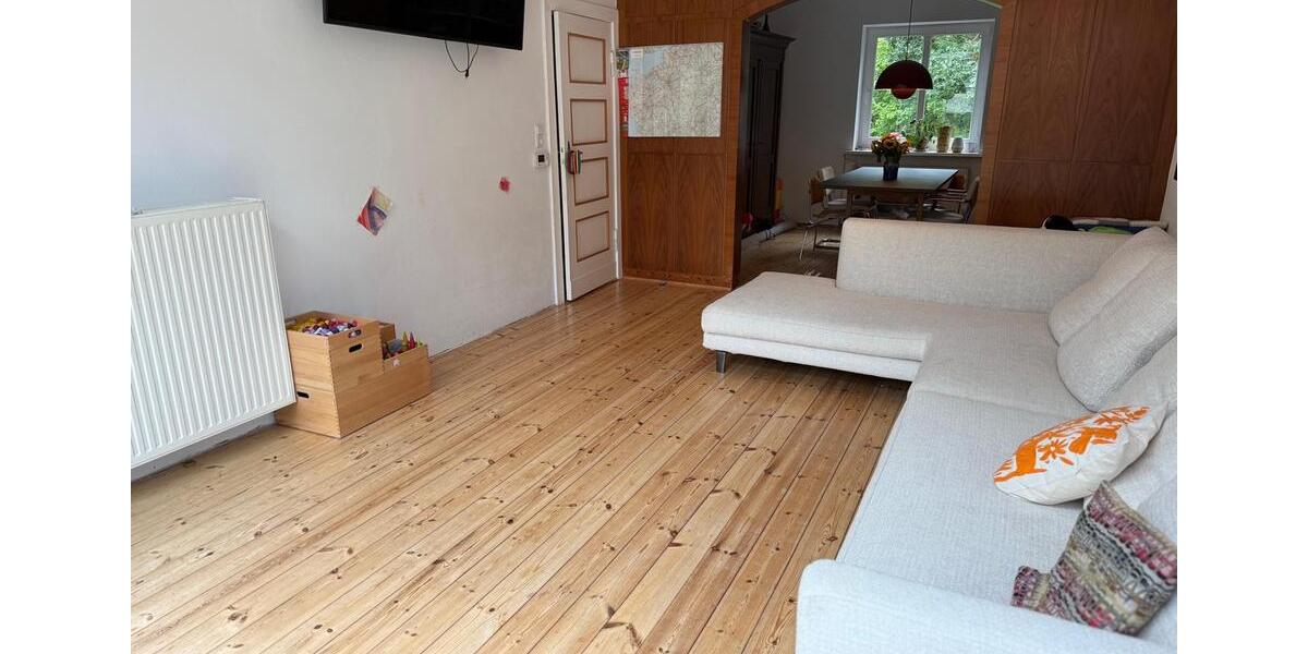 Einfamilienhaus Kleinmachnow - 6 Zimmer, 180 m&sup2;, 2.700&euro; | Angebot:24379408