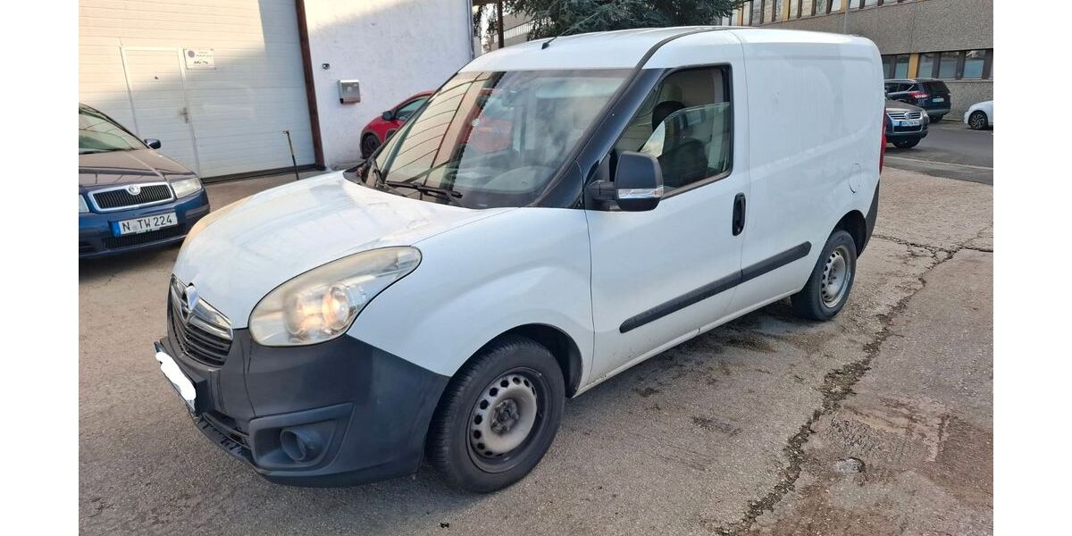Opel Combo 141.000 km 1.999 &euro; Nürnberg 90441