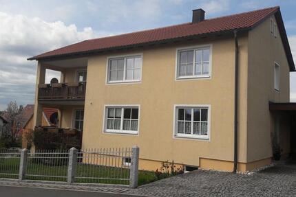 Wohnung Pressath - 3 Zimmer, 84 m&sup2;, 630&euro; | Angebot:25419246