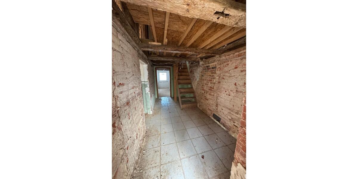 Einfamilienhaus Boffzen - 8 Zimmer, 1.000 m&sup2;, 129.000&euro; | Angebot:26416224