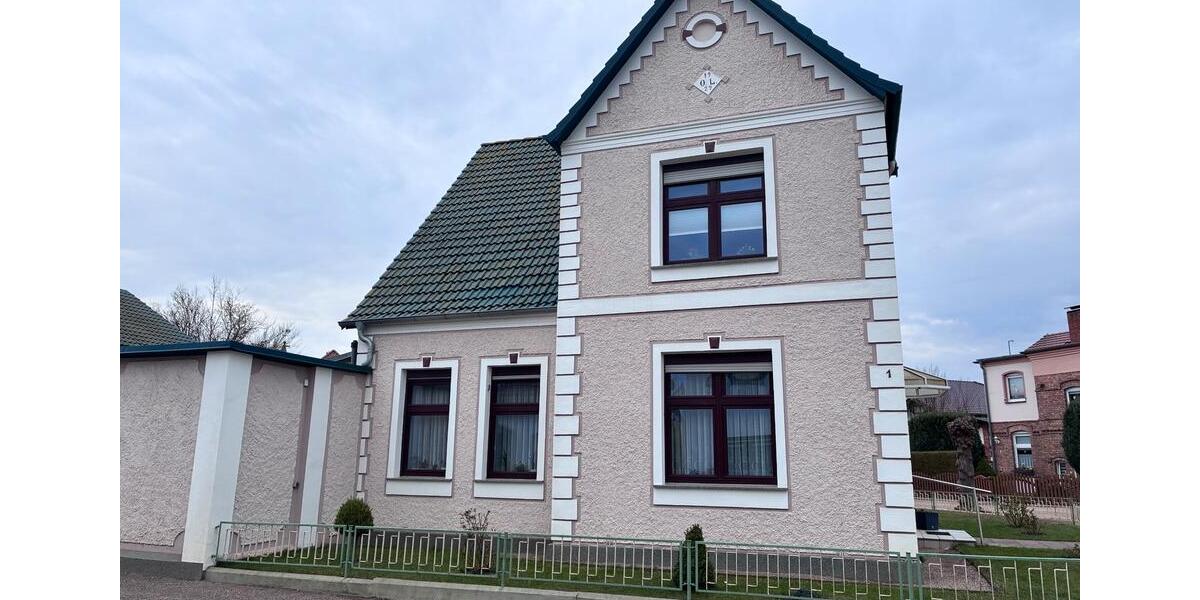 Mehrfamilienhaus, Wohnhaus Neukalen - 6 Zimmer, 160 m&sup2;, 200.000&euro; | Angebot:26633841