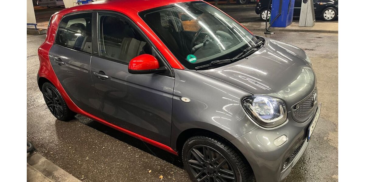Smart ForFour 66.700 km 8.555 &euro; Stuttgart 70374