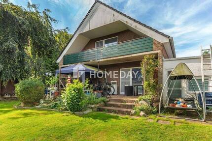 Gepflegte und solide DHH mit Terrasse, Loggia, 2 Bädern, EBK und Carport | Schöne Lage | EEK B! 5 zimmer