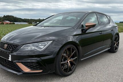 Seat Leon 45.873 km 28.500 &euro; Pfaffing 83539