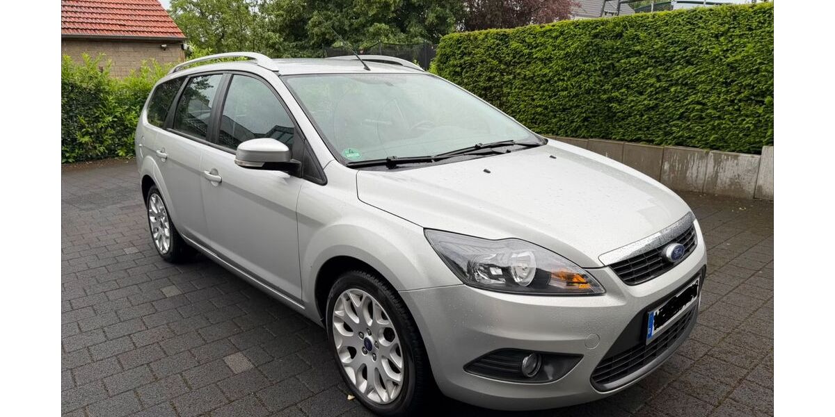 Ford Focus 113.800 km 4.500 &euro; Bornheim 53332