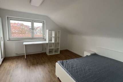 Wohnung Stuttgart Feuerbach - 1 Zimmer, 17 m&sup2;, 520&euro; | Angebot:27737525