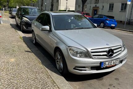 Mercedes-Benz C 250 151.000 km 8.990 € Berlin 12057
