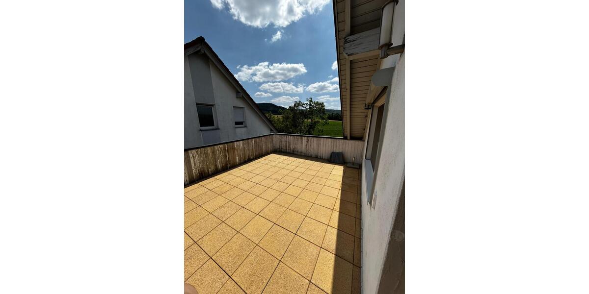 Dachgeschoßwohnung Neuenstein - 4 Zimmer, 83 m&sup2;, 305.000&euro; | Angebot:26919959