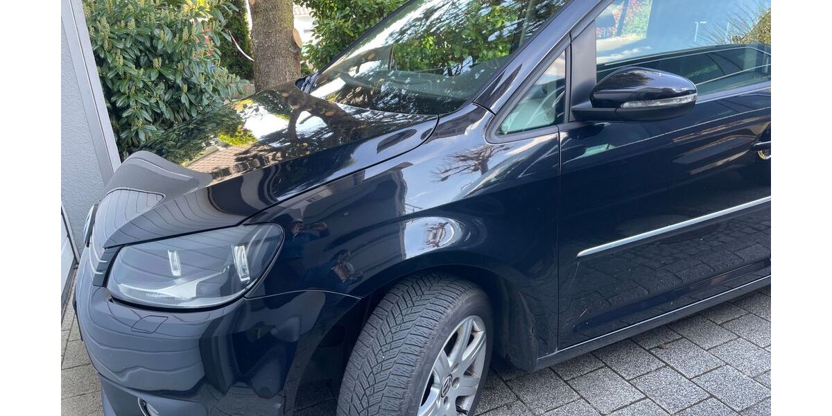 VW Touran 197.500 km 6.850 &euro; Bretten 75015