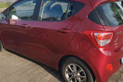 Hyundai i10 89.600 km 5.300 &euro; Metzingen 72555