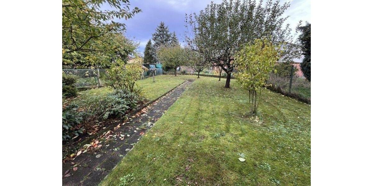 Einfamilienhaus mit großem Garten - sanierungsbedürftig mit viel Potenzial 5 zimmer