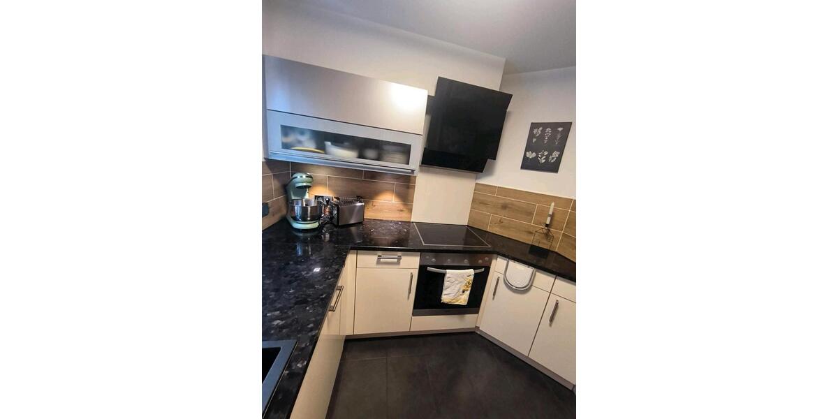 Erdgeschoßwohnung Sachsenheim - 4.5 Zimmer, 88 m&sup2;, 429.000&euro; | Angebot:25561101