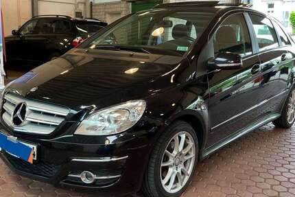 Mercedes-Benz B 200 111.000 km 10.599 € Wiesbaden 55252