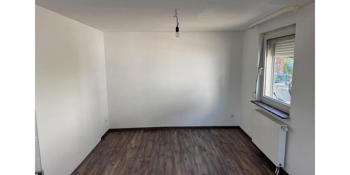 Doppelhaushälfte Haiger - 7 Zimmer, 100 m&sup2;, 125.000&euro; | Angebot:26941775