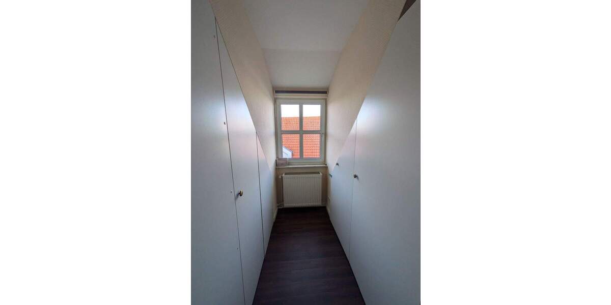 Etagenwohnung Malchow - 3 Zimmer, 200 m&sup2;, 1.250&euro; | Angebot:24918522