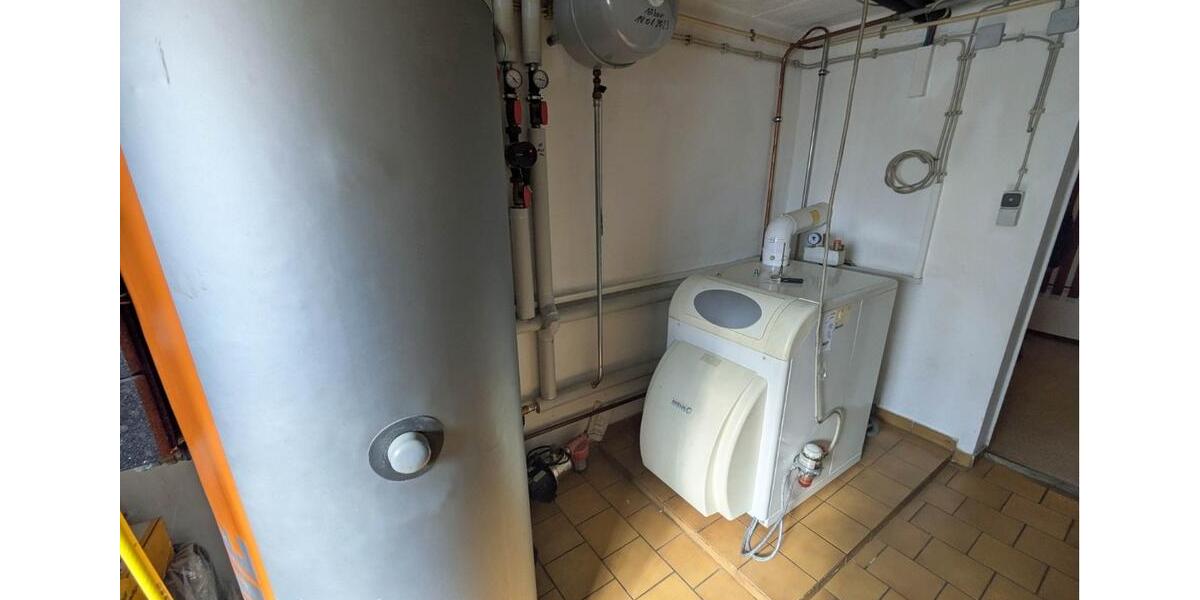 Einfamilienhaus Schwandorf - 6 Zimmer, 190 m&sup2;, 1.600&euro; | Angebot:26334572
