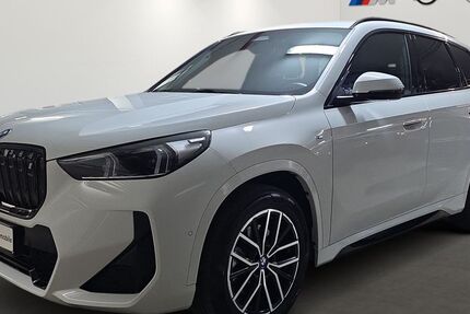 BMW iX1 17.876 km 41.990 &euro; München 80687