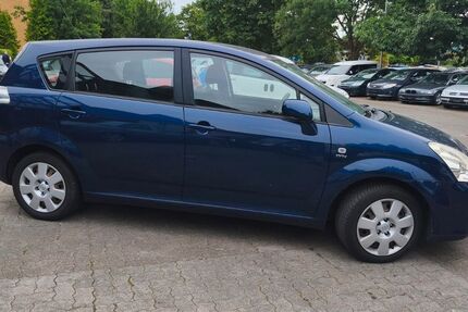 Toyota Corolla Verso 175.313 km 6.990 &euro; Minden 32425