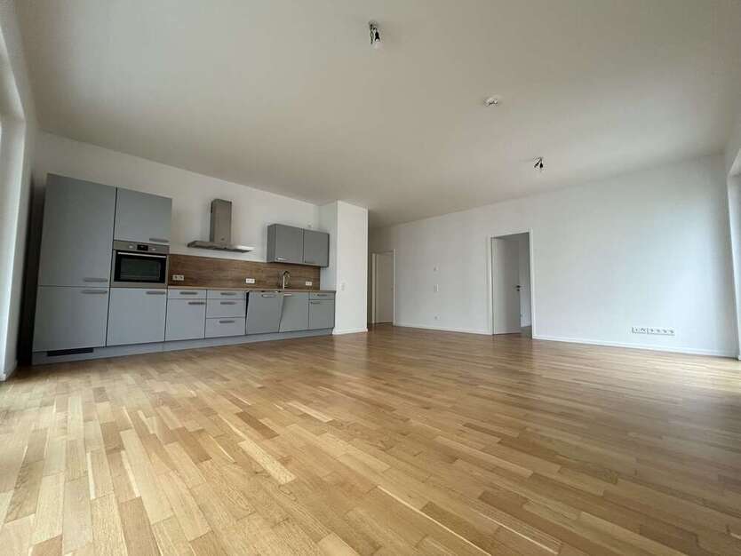 Wohnung zum Mieten in Berlin 2.288 € 99 m²