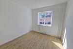 Wohnglück trifft auf Idylle - 2-Zimmer-EG-Wohnung mit Balkon in Neuruppin zu vermieten!