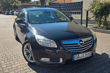 Opel Insignia 157.000 km 6.250 &euro; RIEDSTADT 64560