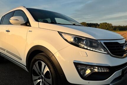 Kia Sportage 233.000 km 7.900 € Viersen 41749