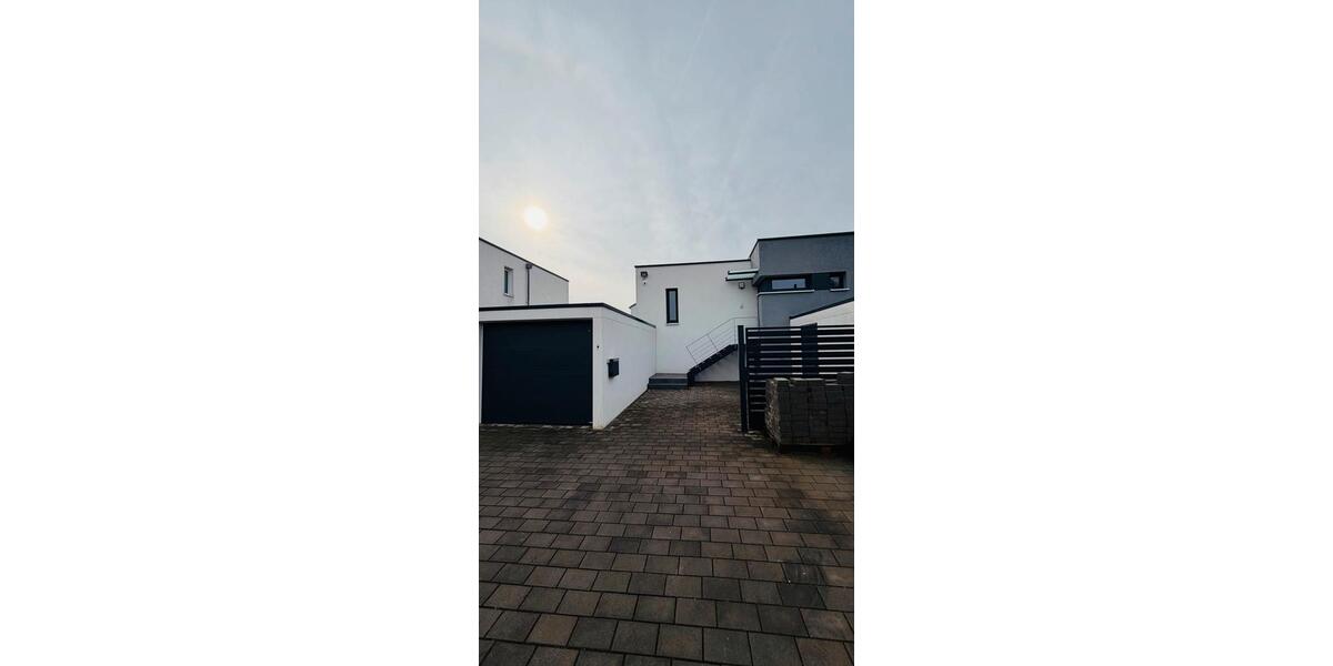 Einfamilienhaus Bruchsal - 5 Zimmer, 188 m&sup2;, 850.000&euro; | Angebot:24848913