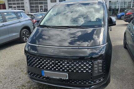 Hyundai STARIA 5.550 km 48.888 &euro; Surheim 83416