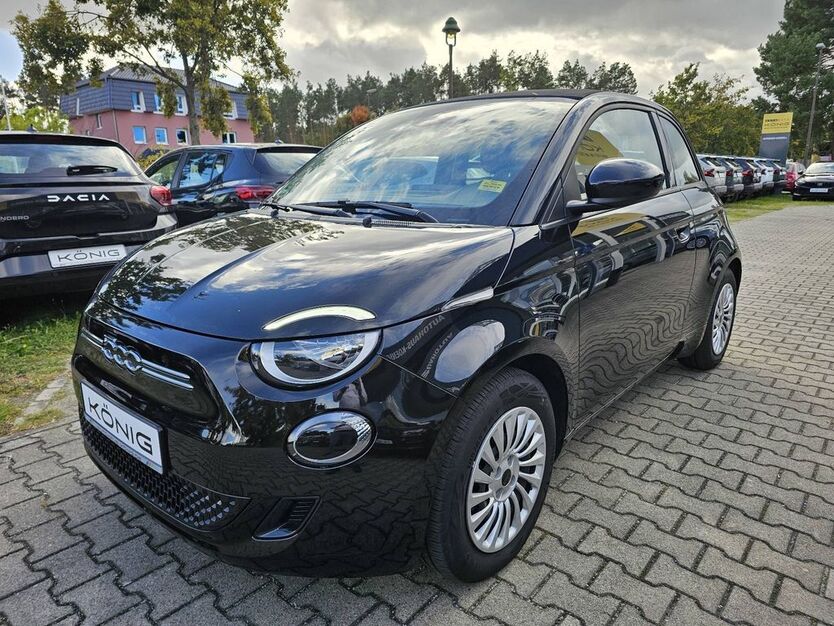 Fiat 500e 9.786 km 25.999 € Cottbus 03044