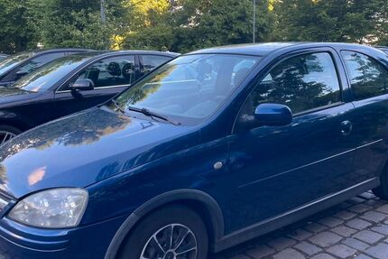 Opel Corsa 125.000 km 2.700 &euro; Karlsruhe 76189