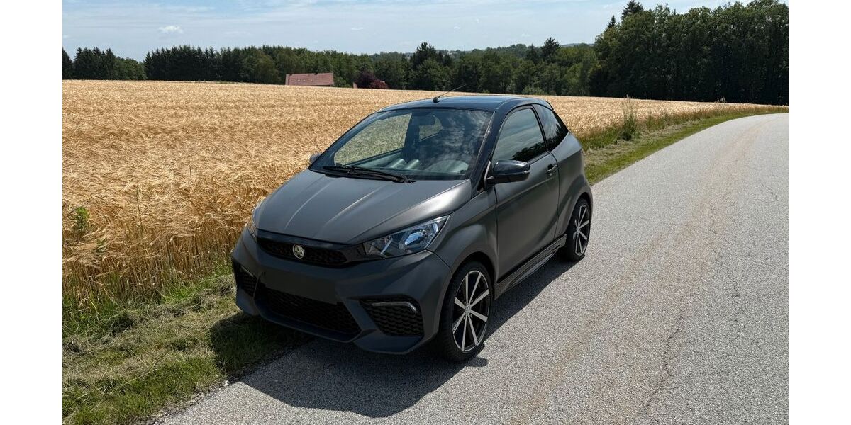 Aixam Coupé 27.678 km 14.300 &euro; Vilshofen an der Donau 94474