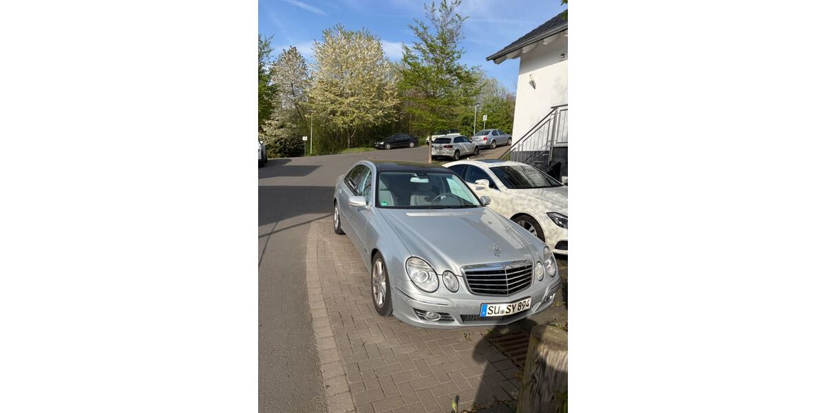 Mercedes-Benz E 320 85.500 km 17.000 &euro; Wachtberg 53343