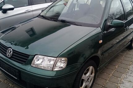 VW Polo 301.000 km 800 &euro; Weng 84187