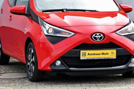 Toyota Aygo (X) 12.000 km 12.900 &euro; Limeshain 63694