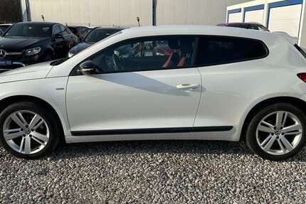 VW Scirocco 92.000 km 9.200 &euro; Alteglofsheim bei Regensburg 93087