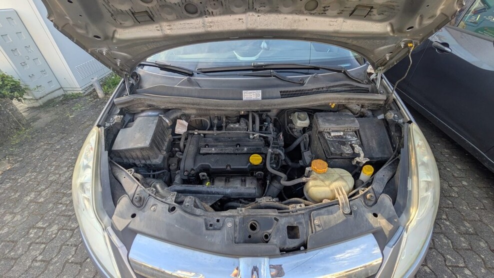 Opel Corsa D 210.000 km 2.000 € Neuwied 56564