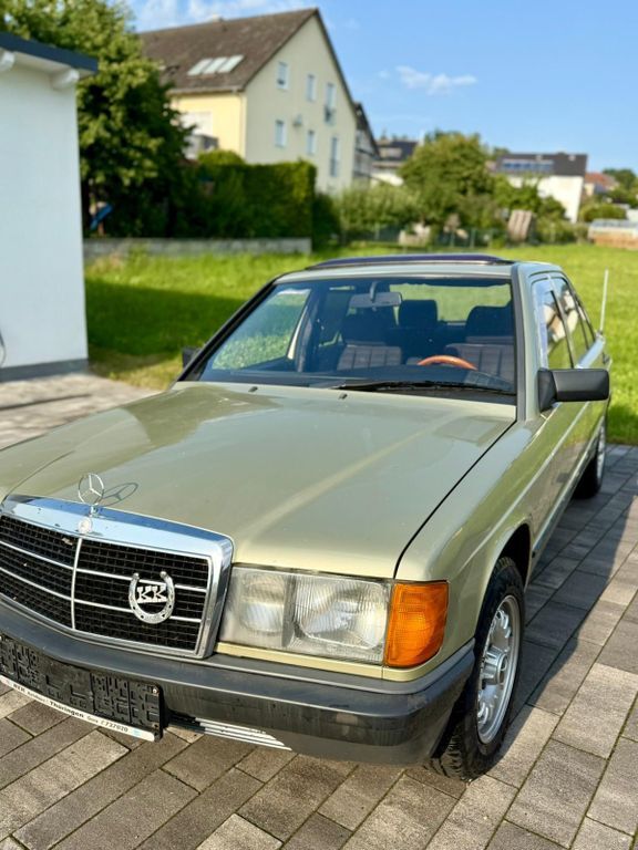 Mercedes-Benz 190 221.000 km 6.900 € Wernberg-Köblitz 92533