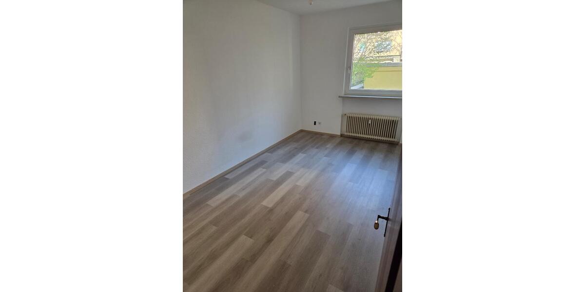 Etagenwohnung Bremerhaven Geestemünde - 2 Zimmer, 64 m&sup2;, 520&euro; | Angebot:26393247