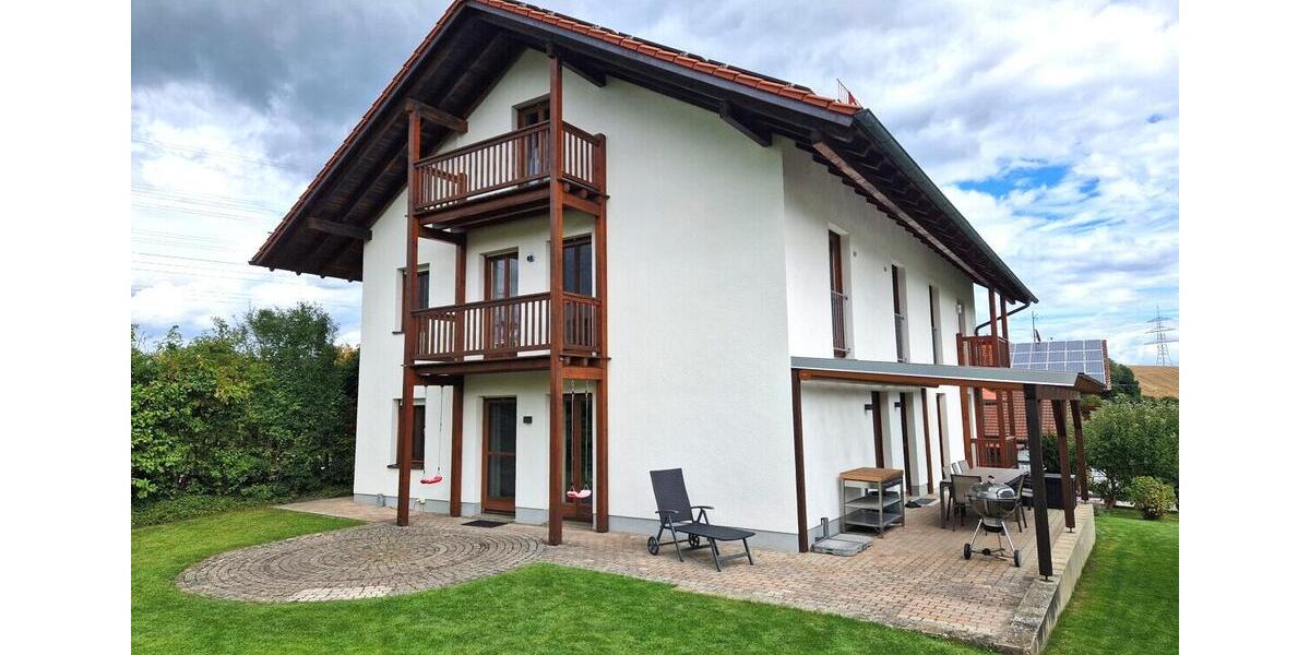 Etagenwohnung Tann - 8 Zimmer, 170 m&sup2;, 1.250&euro; | Angebot:26407154