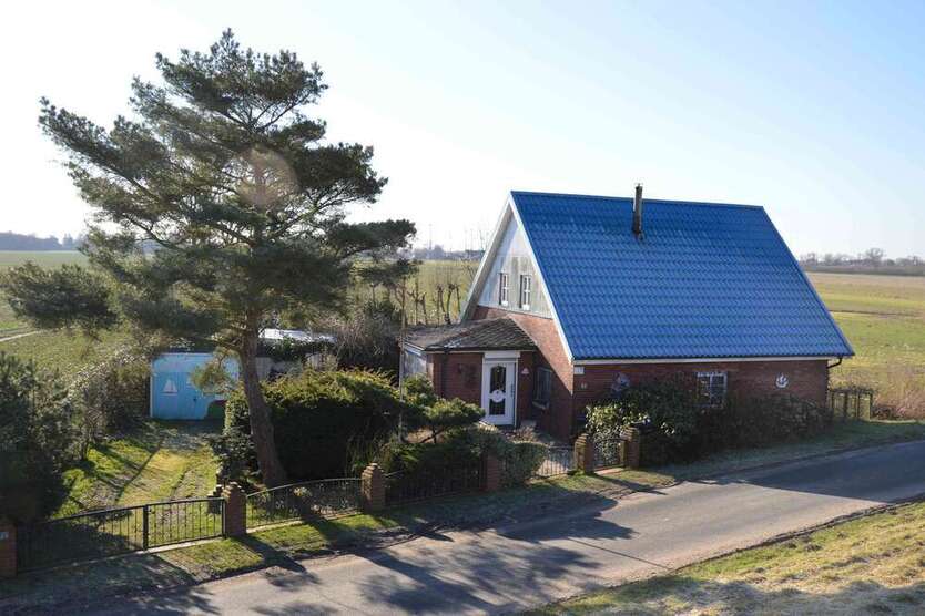 Haus zum Kaufen in Krummendeich 179.000 € 87 m²