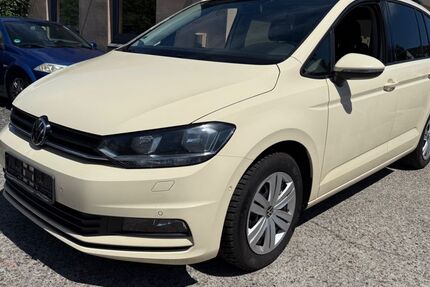 VW Touran 359.000 km 5.490 &euro; Hamburg 22047