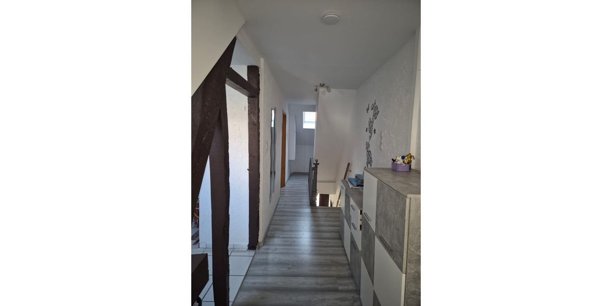 Umfangreich renoviertes Reihenhaus mit neuer Gasheizung in WiesenthalerhofErzhütte 4 zimmer